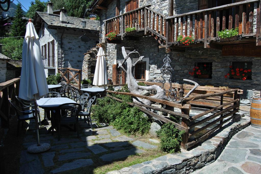 Casa Vacanza La Rocca Chiesa in Valmalenco Kültér fotó