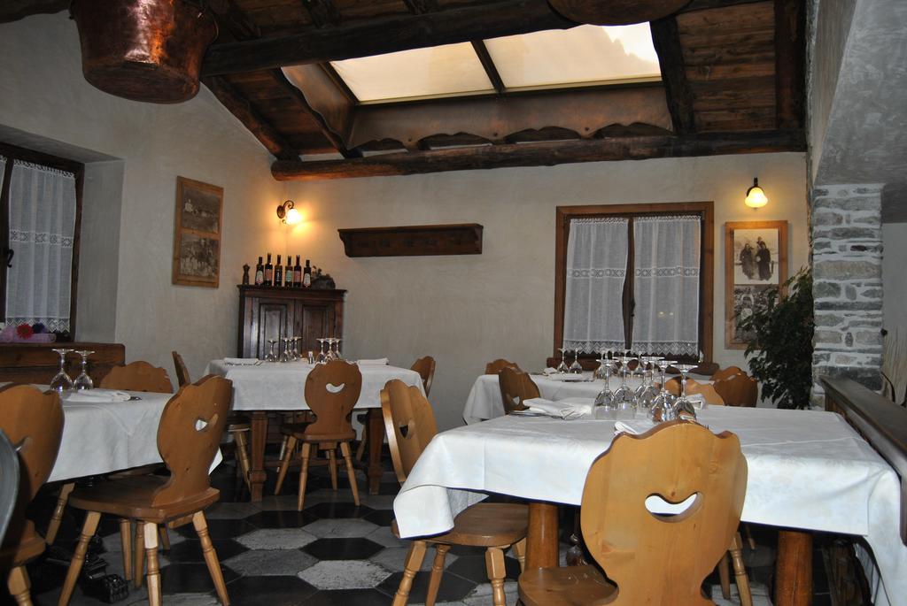 Casa Vacanza La Rocca Chiesa in Valmalenco Kültér fotó