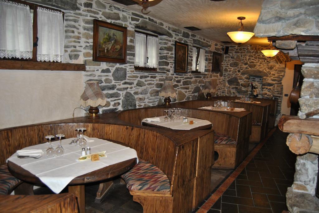 Casa Vacanza La Rocca Chiesa in Valmalenco Kültér fotó