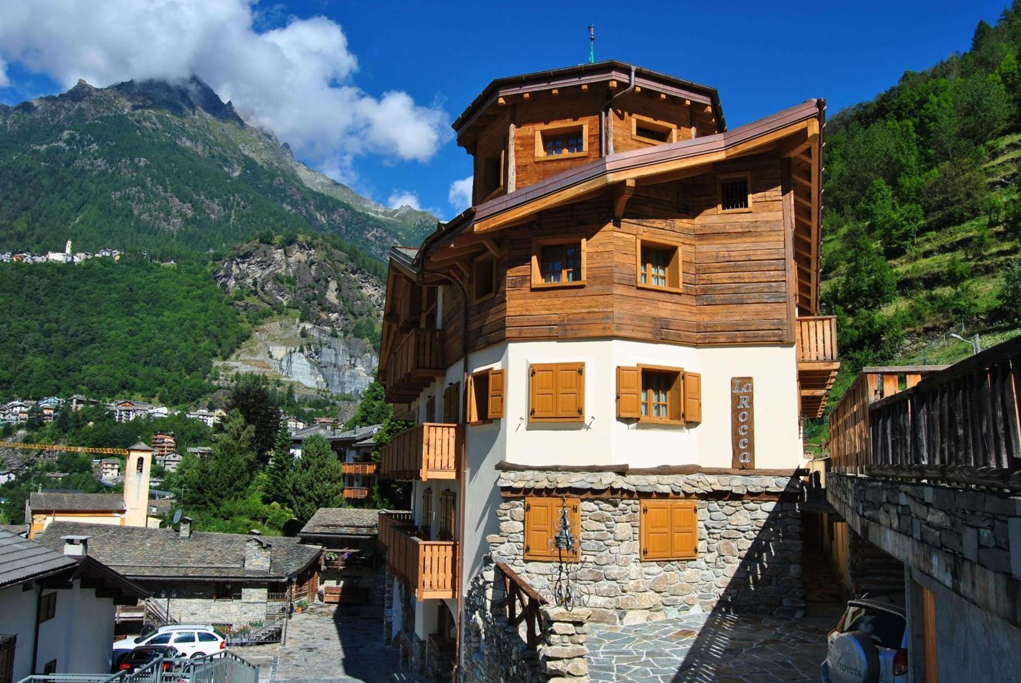 Casa Vacanza La Rocca Chiesa in Valmalenco Kültér fotó